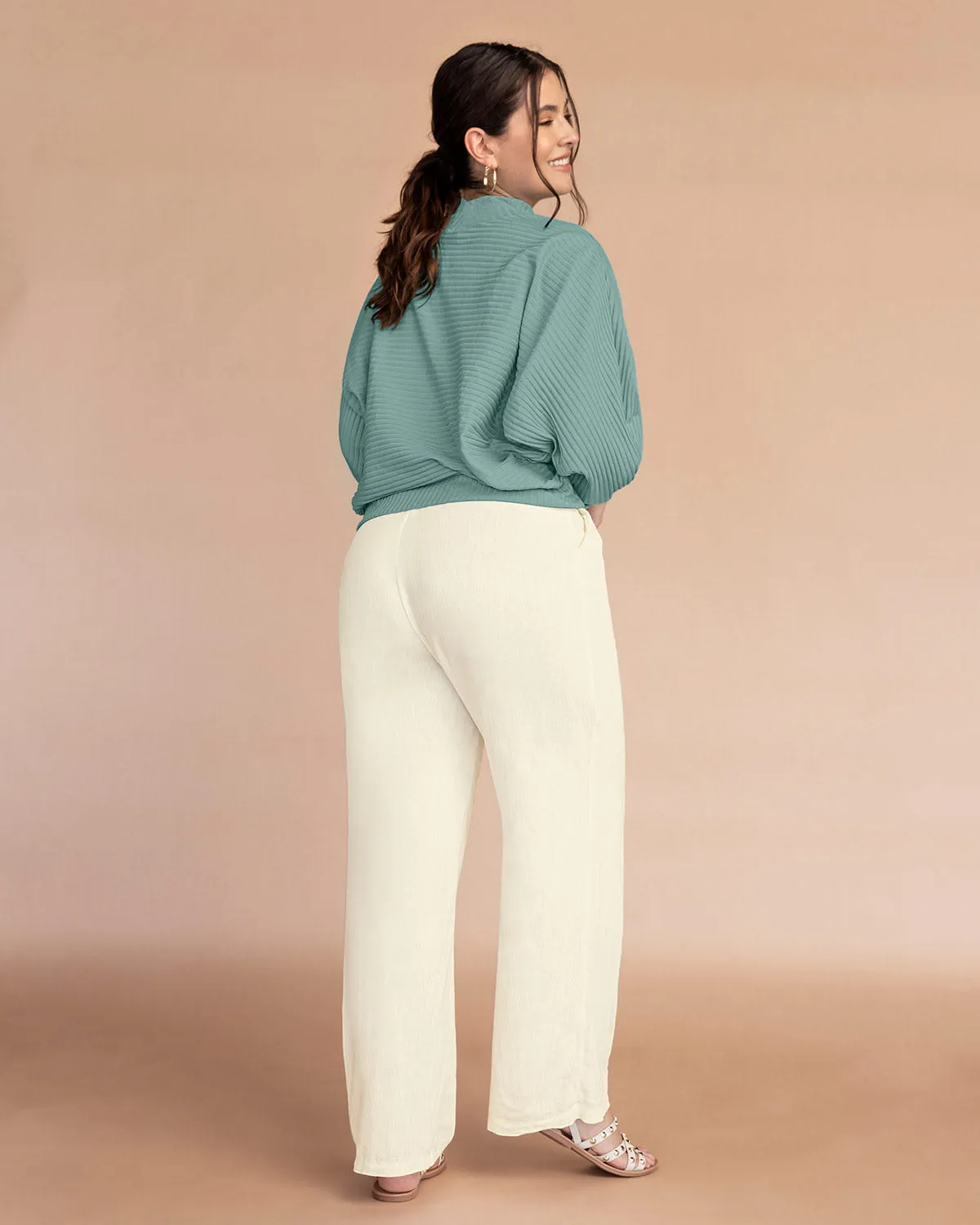 Pantalón exterior bota recta silueta semiajustada